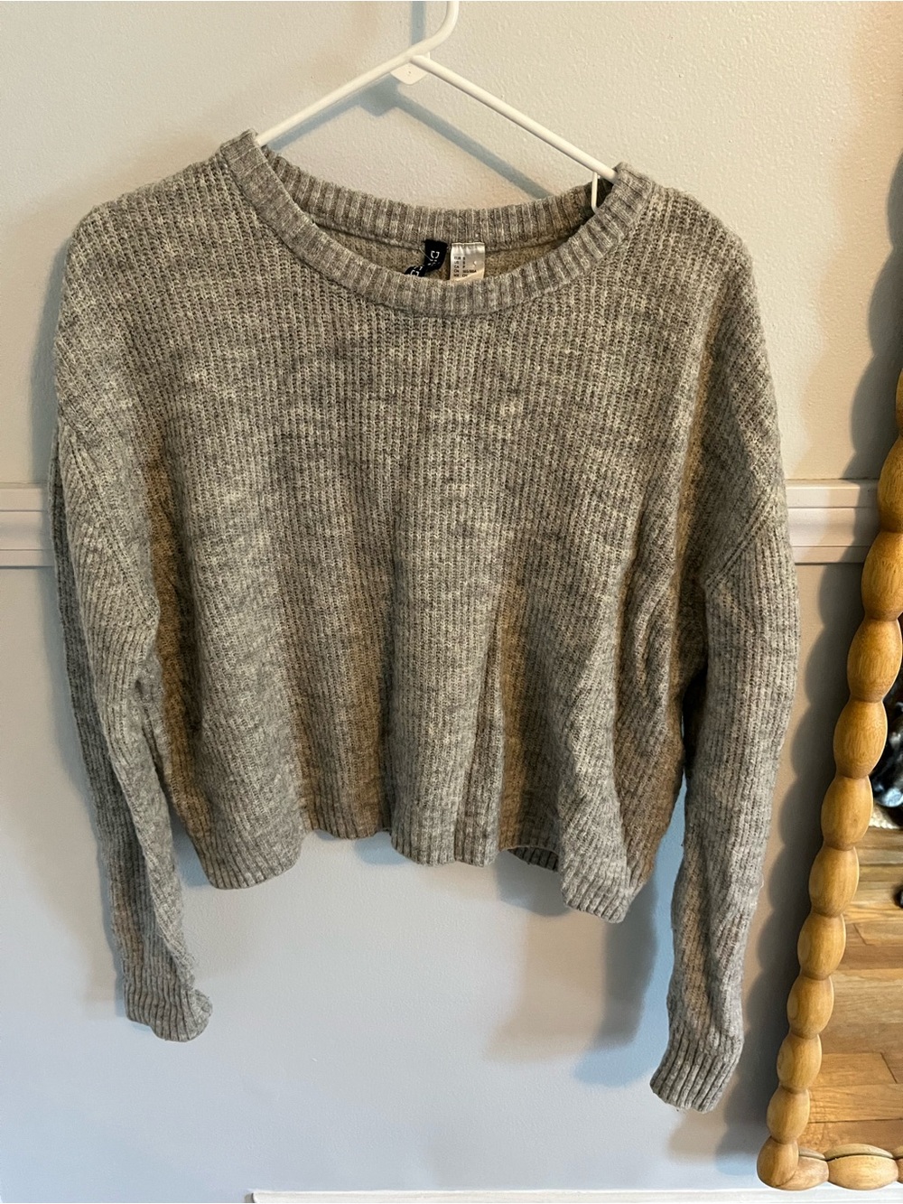 Cozy Ribbed Crewneck Sweater - Gray